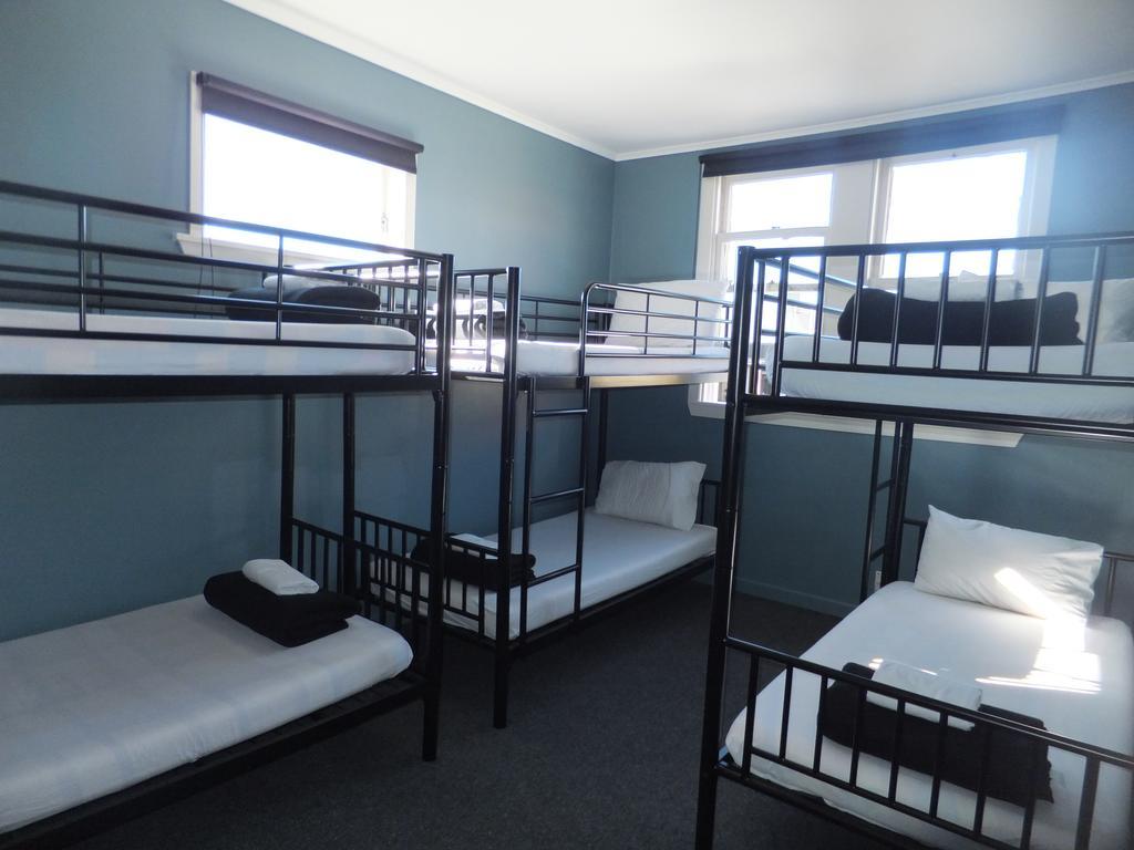 Crash Palace Backpackers Rotorua Room photo