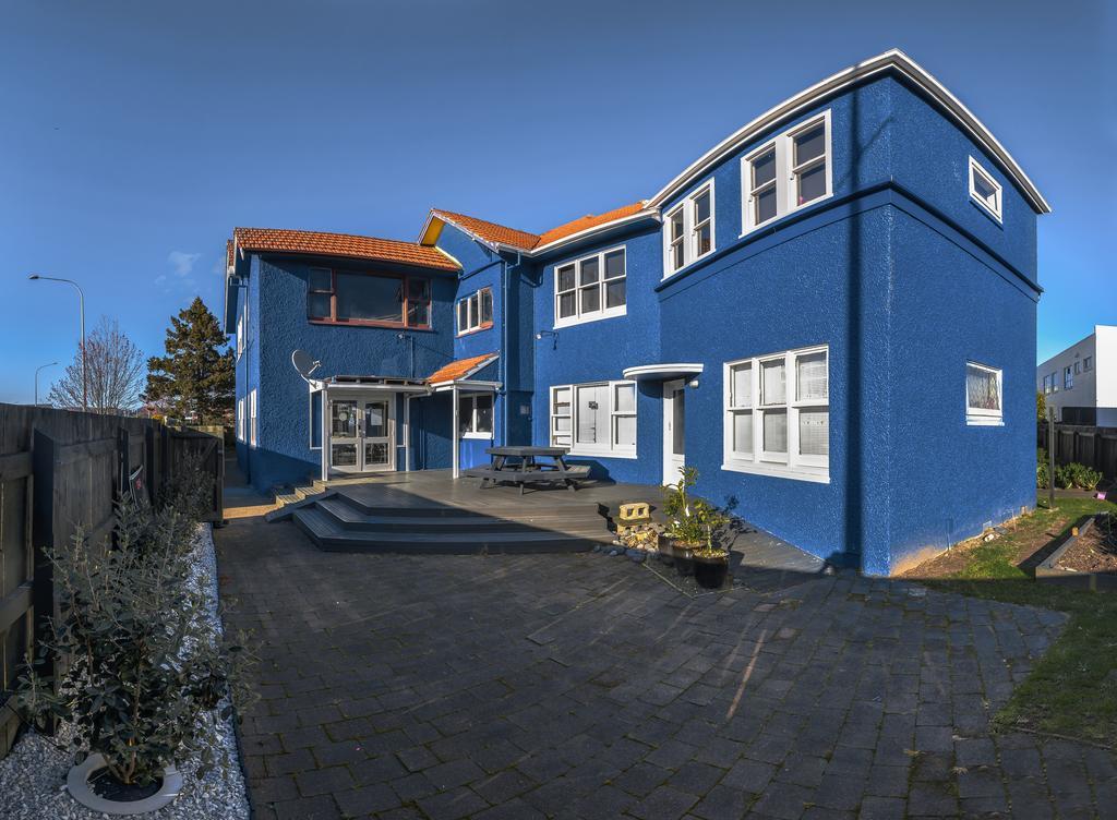Crash Palace Backpackers Rotorua Exterior photo